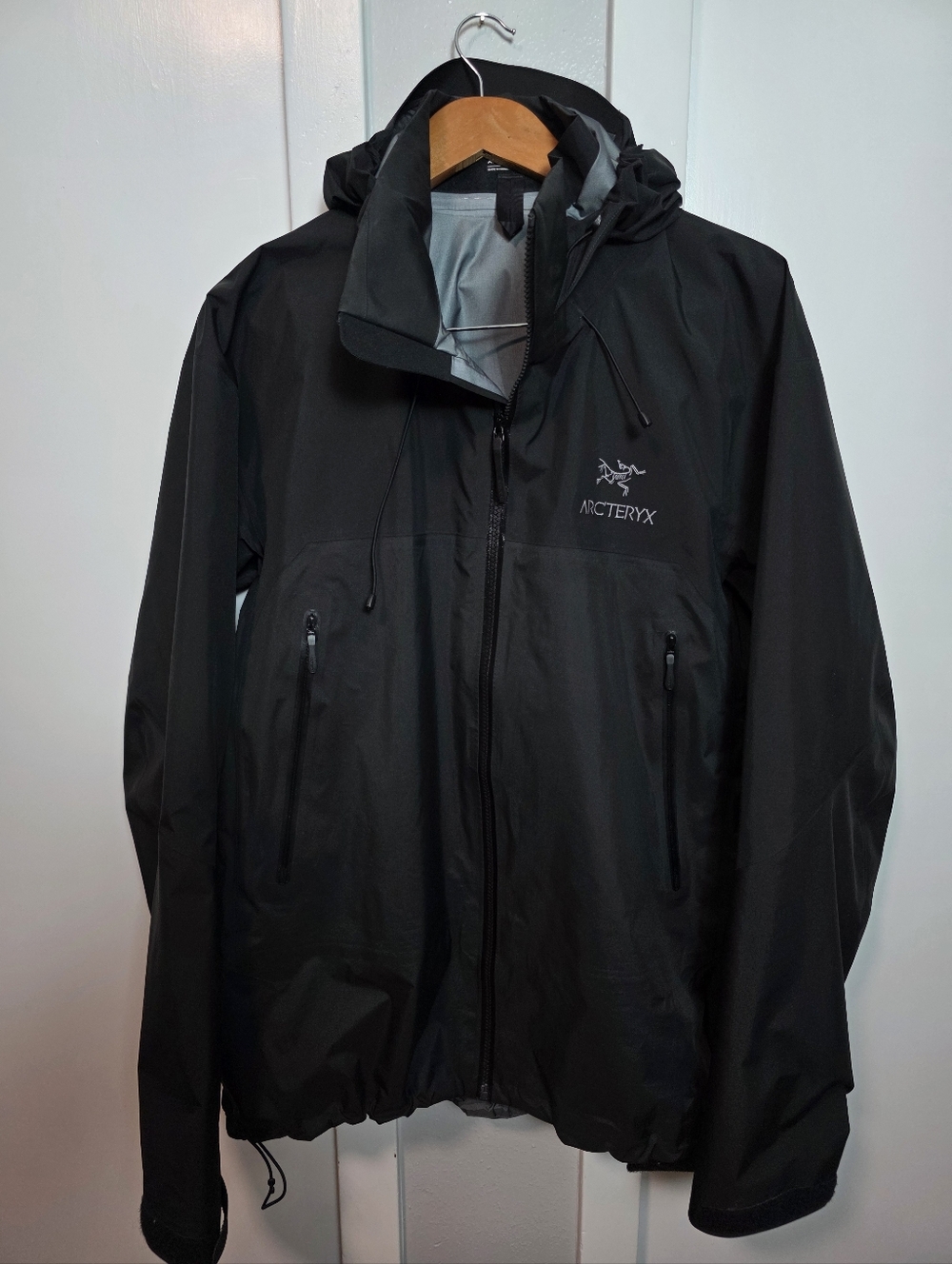 Arc'tervx Beta AR Jacket Men's XL Black GORE-TEX Pro 2021